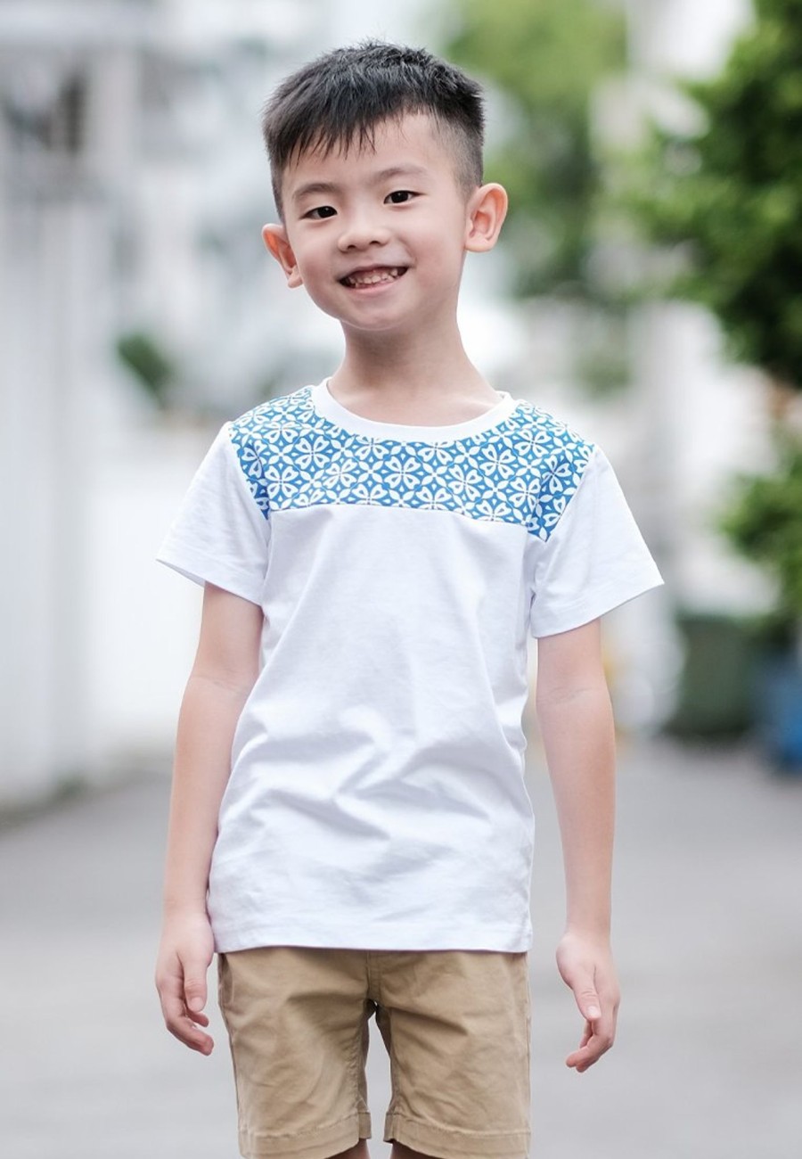 Boys moleyapparels | Batik Florets Print Panel T-Shirt White (Boy'S T-Shirt)